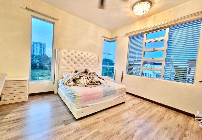 Bina Park Bandar Seri Alam