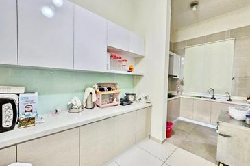 Bina Park Bandar Seri Alam