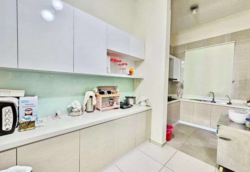 Bina Park Bandar Seri Alam