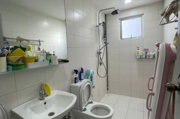 Dedaun Hijau (Greenfield Regency)