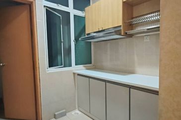 Sri Samudera Seaview Residence Suites