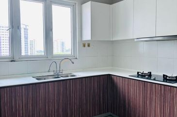 Seasons Luxury Apartments @ Amara Larkin