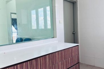 Seasons Luxury Apartments @ Amara Larkin