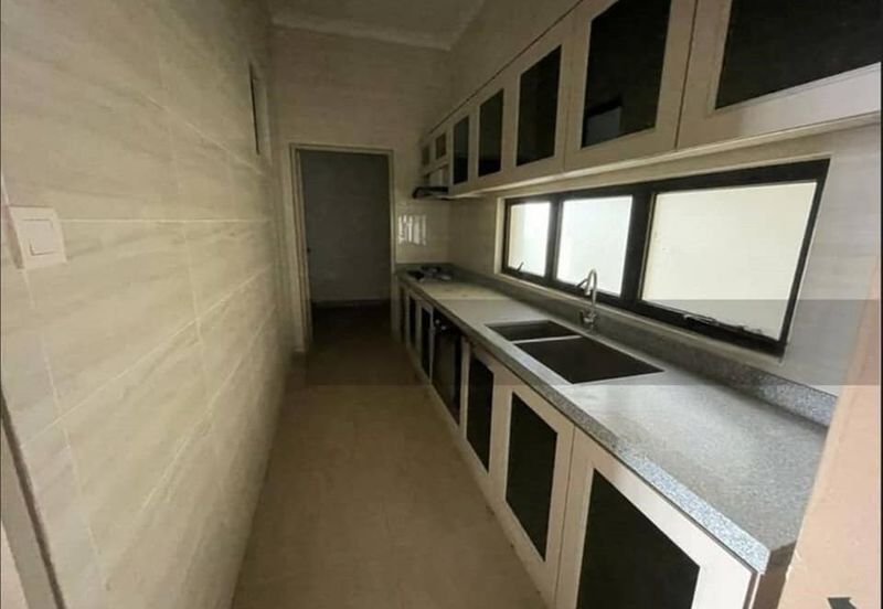 Taman Laguna Heights