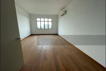 Taman Laguna Heights