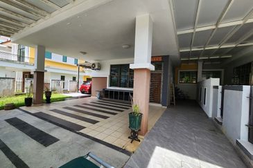 Park View @ Bandar Seri Alam, Masai / 3 Storey Semi D 