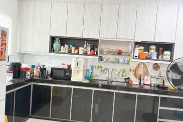 Park View @ Bandar Seri Alam, Masai / 3 Storey Semi D 