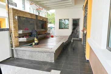 Park View @ Bandar Seri Alam, Masai / 3 Storey Semi D 