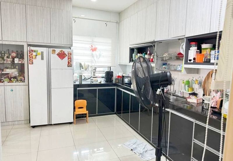 Park View @ Bandar Seri Alam, Masai / 3 Storey Semi D 