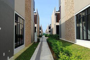 Aurora Resort Villas