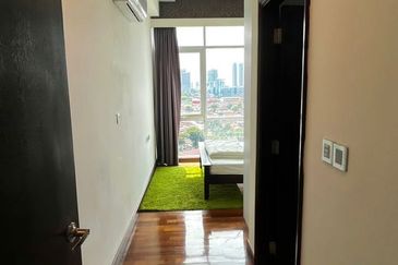 Paragon Suites @ CIQ