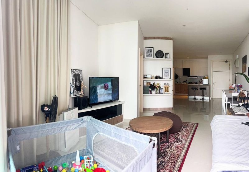 1Medini & Medini Signature