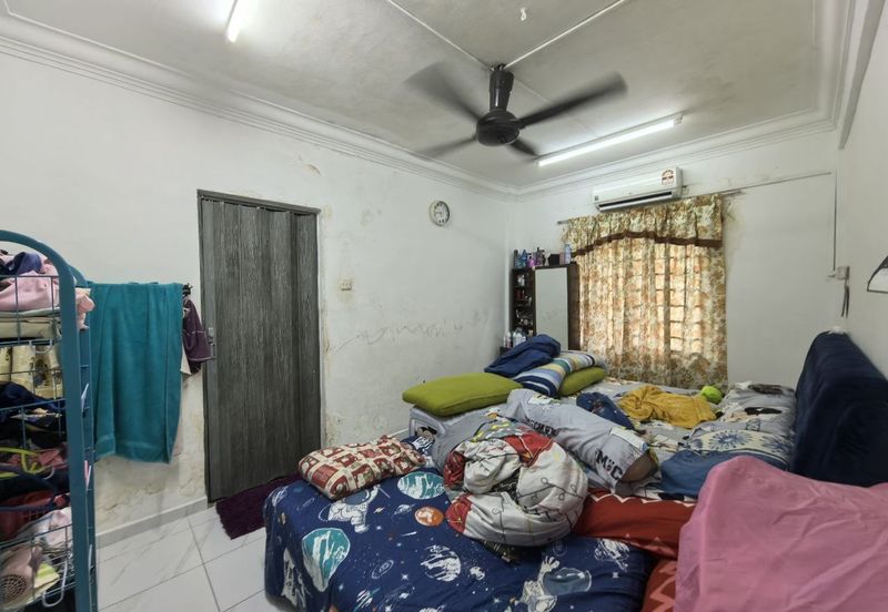 Lily & Jasmine Apartment