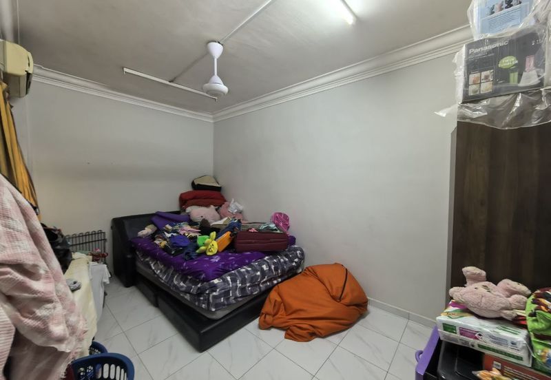 Lily & Jasmine Apartment