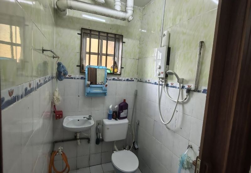 Lily & Jasmine Apartment