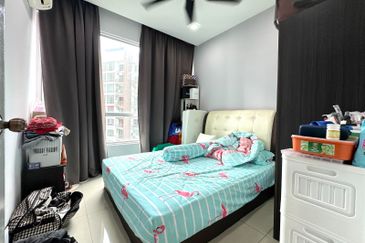 Dedaun Hijau (Greenfield Regency)