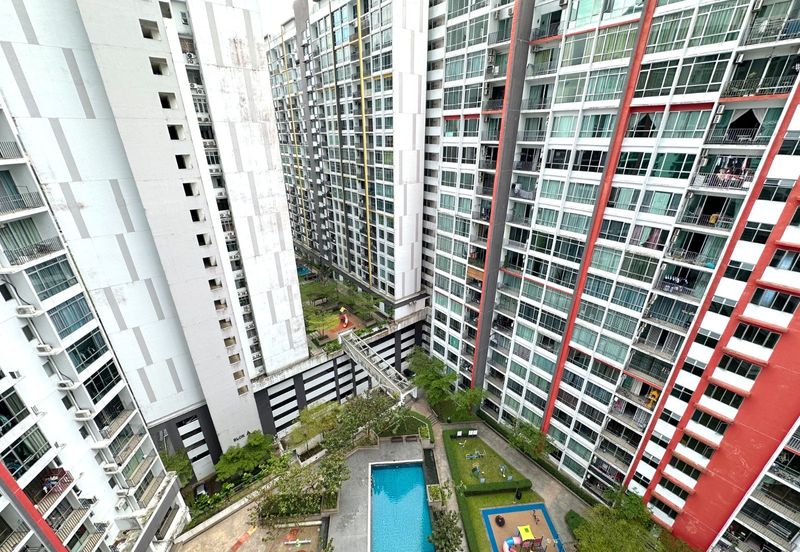 Dedaun Hijau (Greenfield Regency)