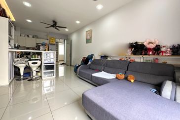 Dedaun Hijau (Greenfield Regency)