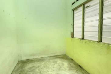 Taman Pulai Utama Flat