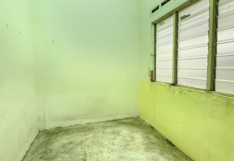 Taman Pulai Utama Flat