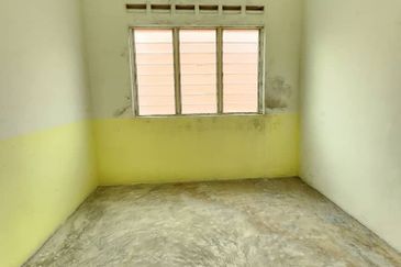 Taman Pulai Utama Flat