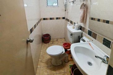 Bistari Impian Apartment @ Larkin