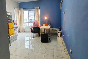 Bistari Impian Apartment @ Larkin