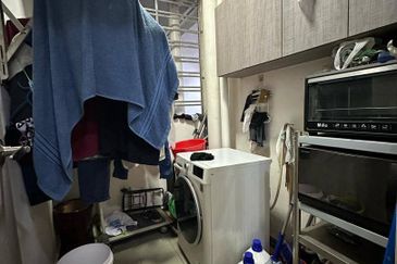 Seasons Luxury Apartments @ Amara Larkin