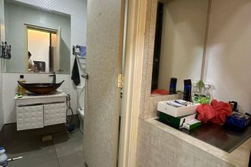 Seasons Luxury Apartments @ Amara Larkin