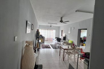 Bistari Impian Apartment @ Larkin