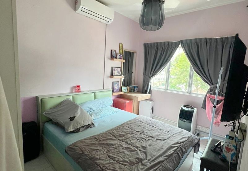 Bistari Impian Apartment @ Larkin