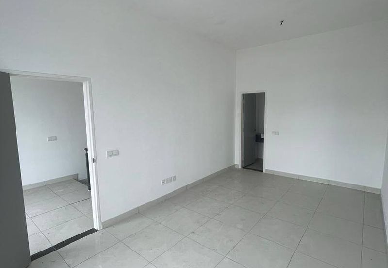 Elata Haven @ Taman Setia Tropika, Double Storey Terrace For Sale Brand New unit Gated Guarded 