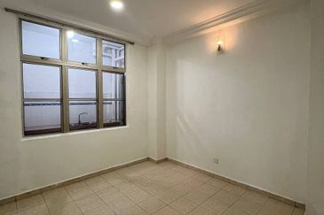 Desa Skudai Apartment