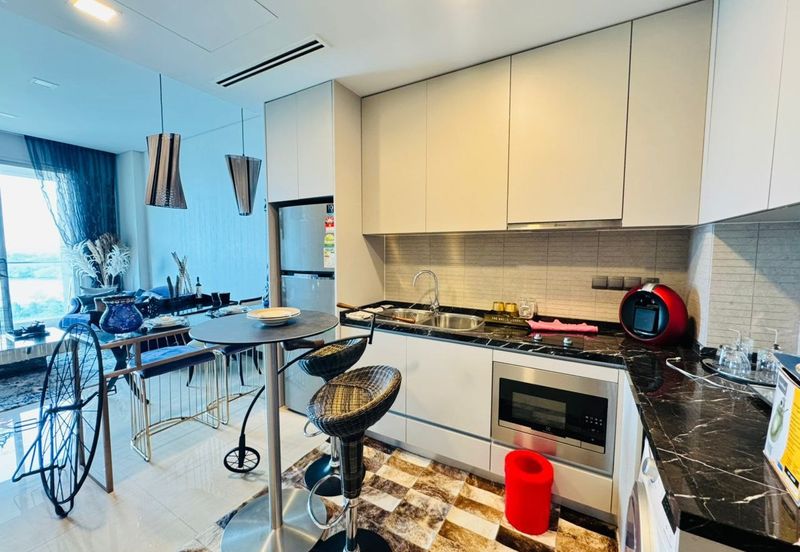 Puteri Cove Residences