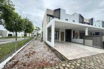 Sunway Citrine Lakehomes