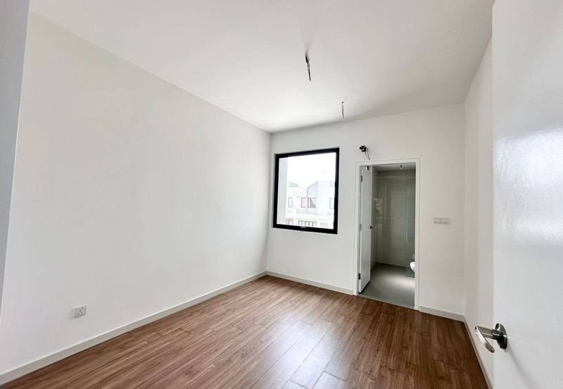 Sunway Citrine Lakehomes