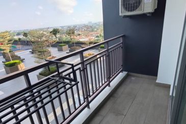 SKS Habitat Apartment, Larkin