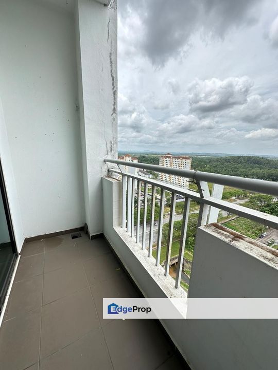 Sky View Apartment @ Bukit Indah, 2carPark, Renovated , Johor, Bukit Indah
