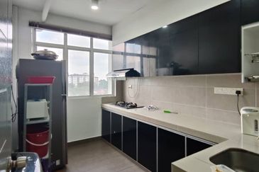 Eastbay Luxury Apartment