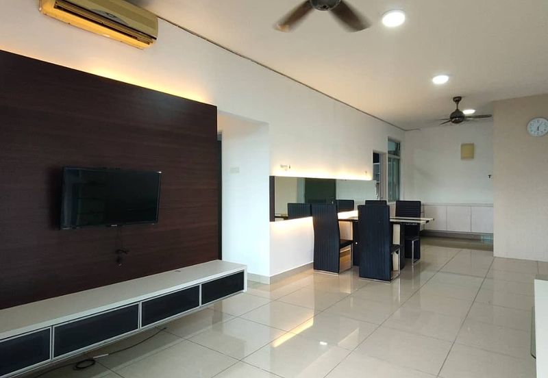 Eastbay Luxury Apartment