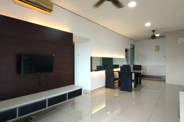 Eastbay Luxury Apartment