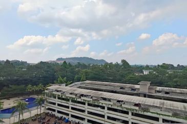 Eastbay Luxury Apartment