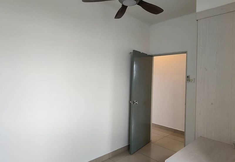 Eastbay Luxury Apartment