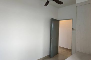 Eastbay Luxury Apartment