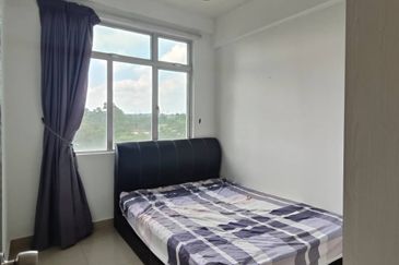 Eastbay Luxury Apartment