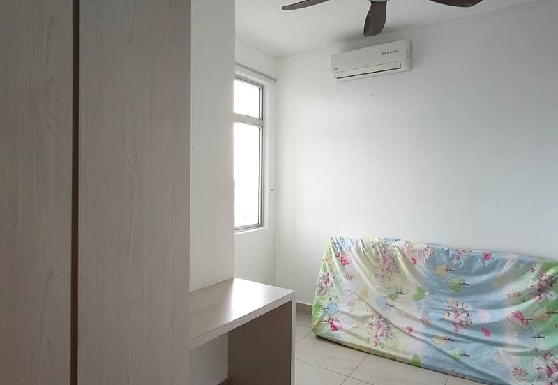 Eastbay Luxury Apartment