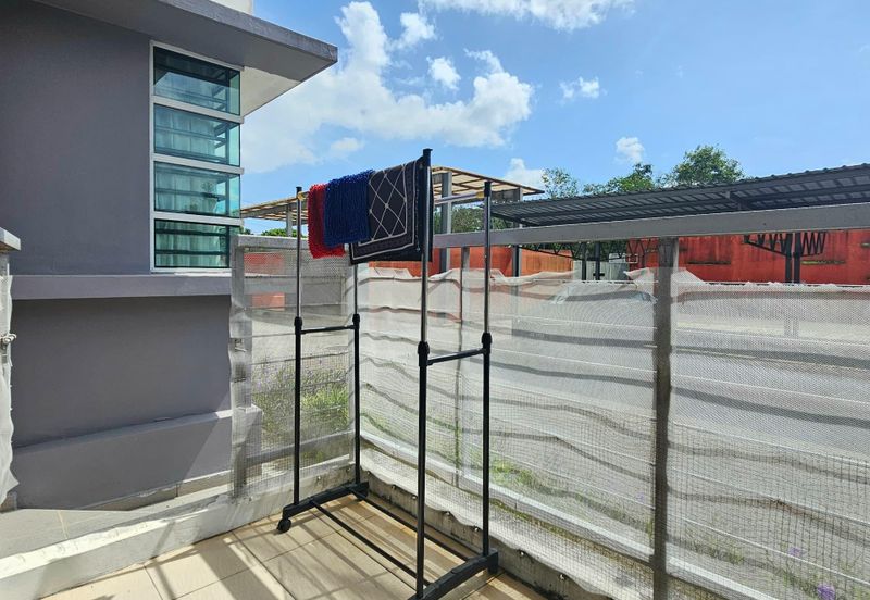 P'residen, Bandar Baru Permas Jaya