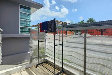 P'residen, Bandar Baru Permas Jaya