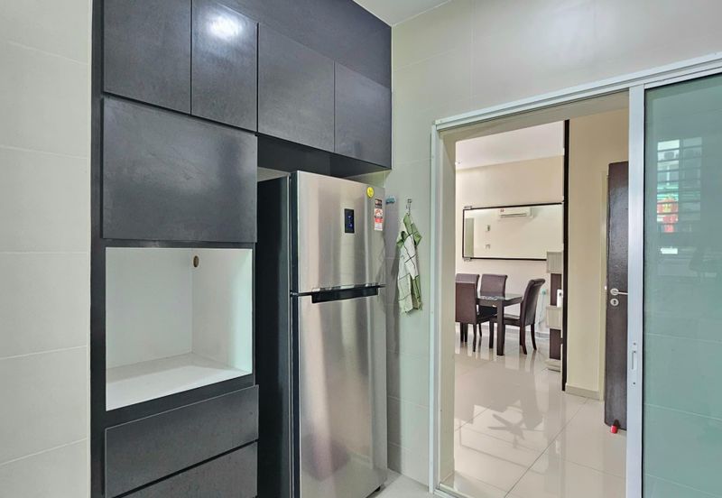 P'residen, Bandar Baru Permas Jaya