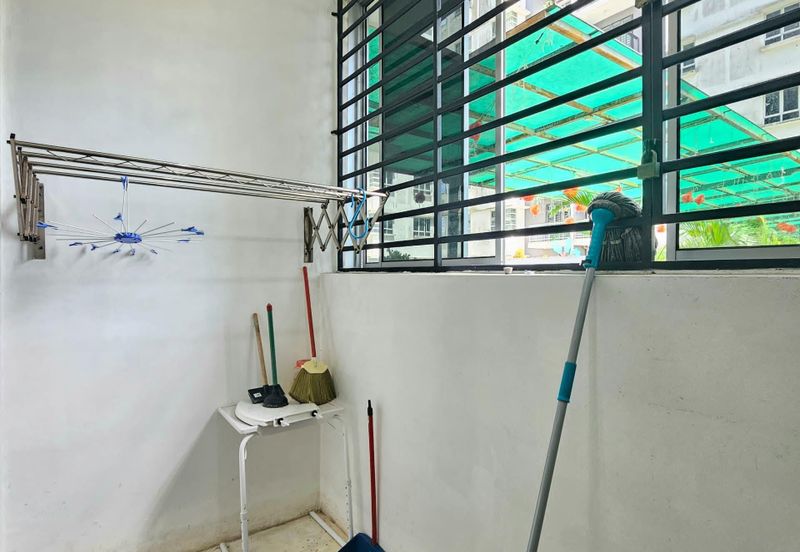 P'residen, Bandar Baru Permas Jaya